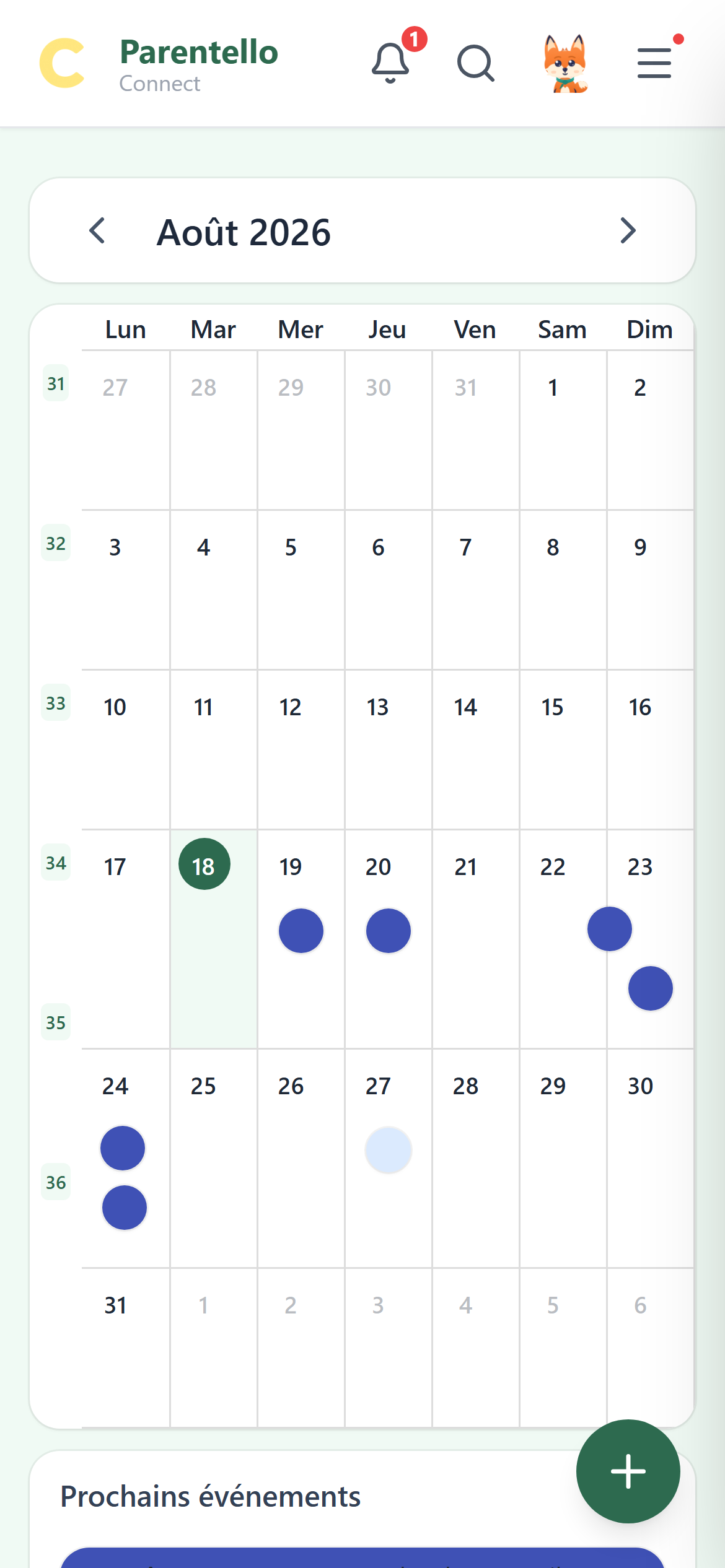 Capture du calendrier Parentello : août 2026 et événements repérés dans le mois.